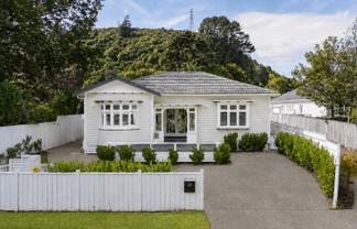 25 Black Beech Street, Birchville