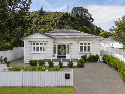 25 Black Beech Street, Birchville