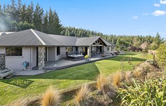 42 Woodside Road, Woodside