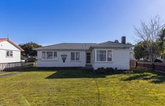 11 Bartholomew Road, Levin
