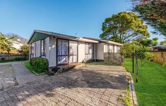 4 Barneys Farm Road, Clendon Park