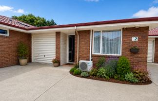 2/148 Riccarton Road, Riccarton
