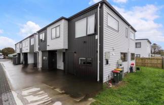 17E Brightwell Street, Papakura