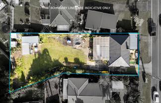 216 Henderson Valley Road, Henderson