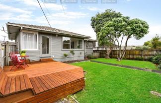 29A Woodside Road, Massey