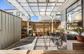 6/4 Edgerton Road, Te Atatu Peninsula