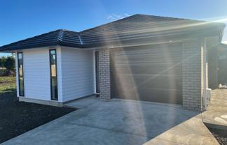 76 Hinemoa Street, Levin