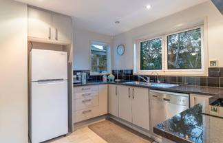 38A Seventh Avenue, Avenues