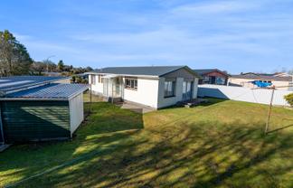 4 Caesar Street, Stratford