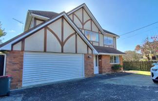 2/262 East Coast Road, Forrest Hill