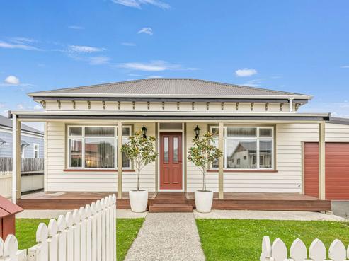 86 Derby Street, Westport