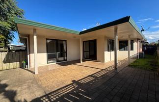 11B Pine Road, Orewa
