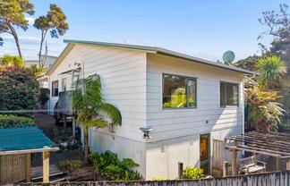 30 Shadon Place, Stanmore Bay