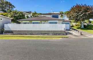 13 Burns Street, Westown