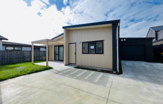 32 Black Beech Crescent, Takanini
