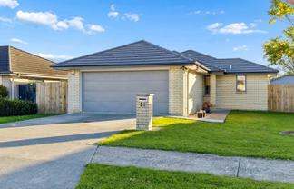 11 Captain Mitchell Drive, Papakura