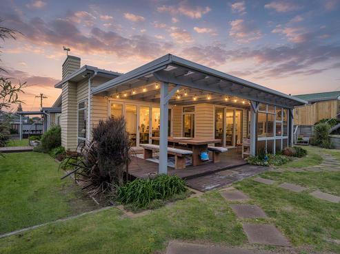 8 Warren Street, Foxton Beach