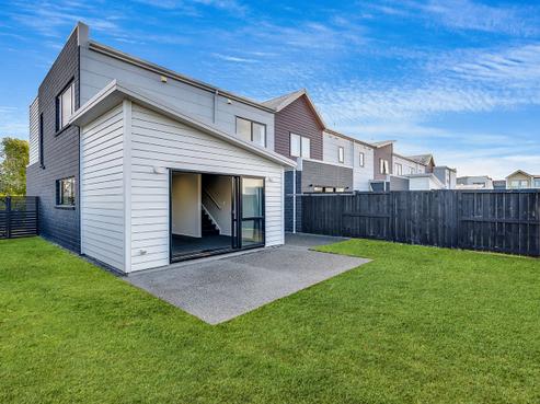 2 Rebekah Crescent, Flagstaff