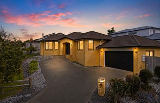 25 Durbin Court, Greenhithe