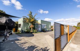 12 Barker Road, Marewa