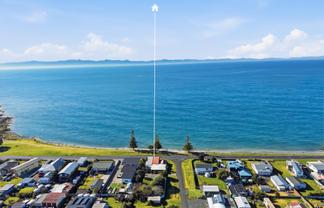 903 East Coast Road, Kaiaua