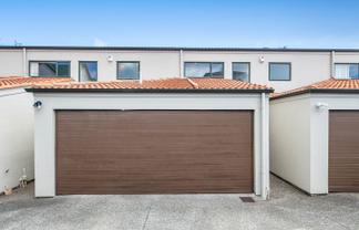 270 Sunset Road, Windsor Park