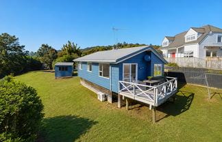 2/21 Kitewao Street, Northcote