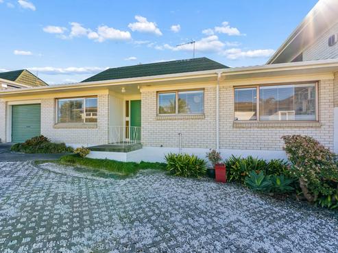 2/3 Quebec Road, Milford