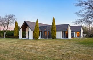 131 Mount Thomas Road, Fernside