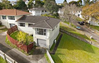 1 and 2/21 Hanui Place, Massey