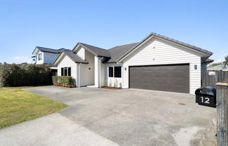 12 Kahika Grove, Huapai