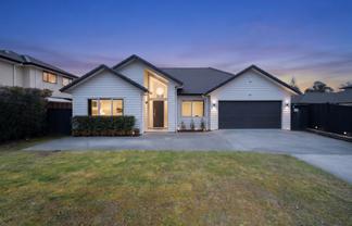 12 Kahika Grove, Huapai