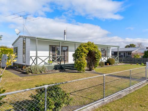 16 Riperata Street, Riverdale
