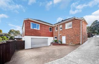 11 Tirimoana Road, Te Atatu South