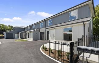 4/469 Worcester Street, Linwood