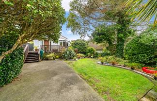 42 Allington Road, Karori