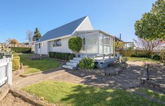 6A Novella Place, Brookfield