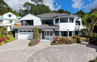 11 Pigeonwood Lane, Albany