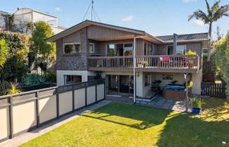 4 Valdese Rise, Browns Bay