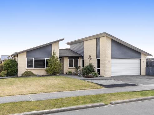 16 Chimera Street, Pegasus