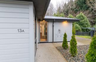 13A Field View, Bradford