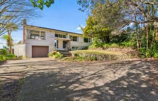 327 East Coast Road, Mairangi Bay