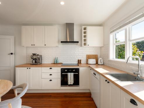 28 Coates Street, Tawa