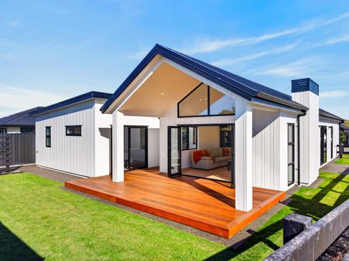 8 Annie Aranui Drive, Poraiti