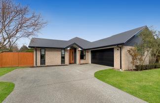 12 Quartz Dr, Rolleston