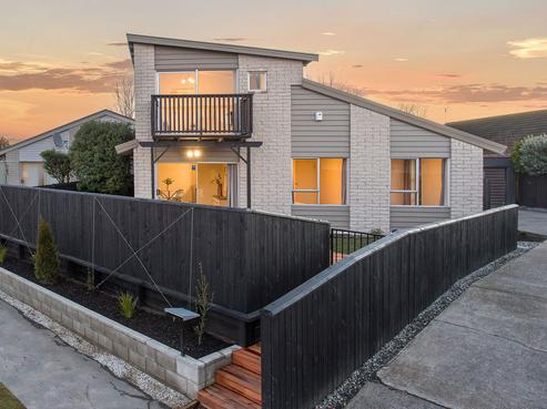 7 Omega Place, Casebrook