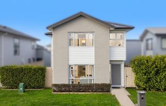 5 Treestump Road, Takanini