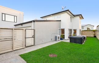 5 Treestump Road, Takanini