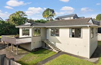 9 Glucina Place, Glen Eden