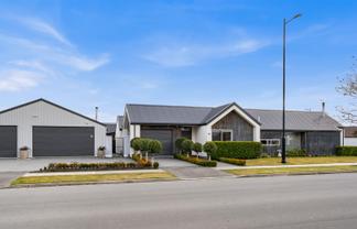 43 Eastfield Drive, Lincoln